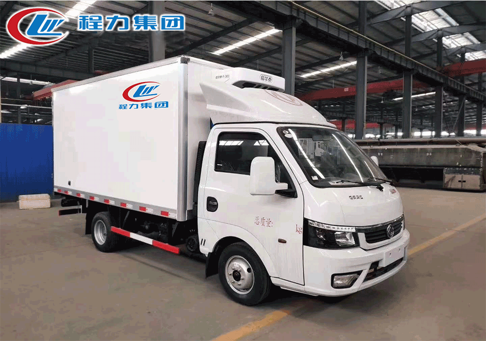 國(guó)六柴油東風(fēng)逸途冷藏車(chē)